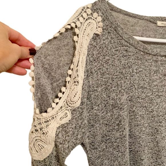 12 Pm By Mon Ami Dress Tunic Gray Knit Lace Cold Shoulder Flowy Size Small - Picture 3 of 6